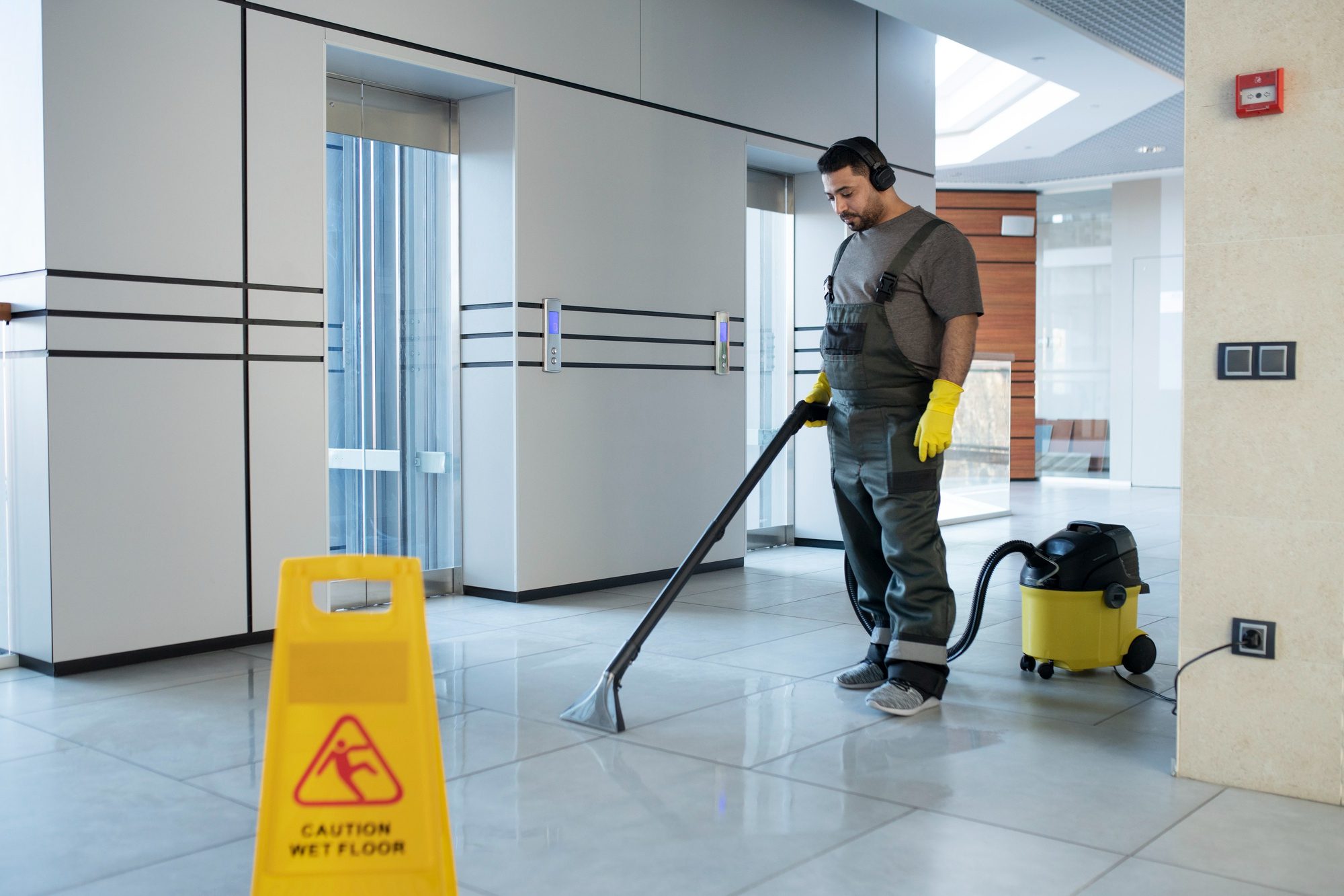 4 Tips For Best Practices On Cleaning Which Ensure Safety